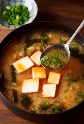 Bowl of easy gluten-free miso soup with tofu and green onions