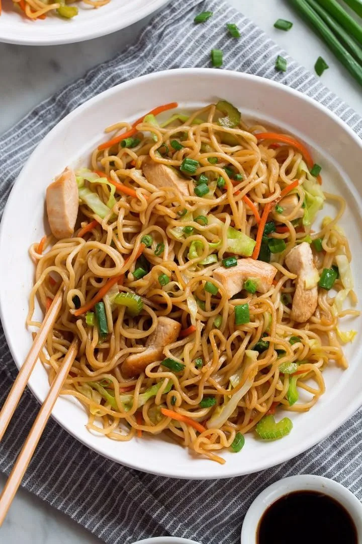 Easy Chinese Take-Out Chow Mein