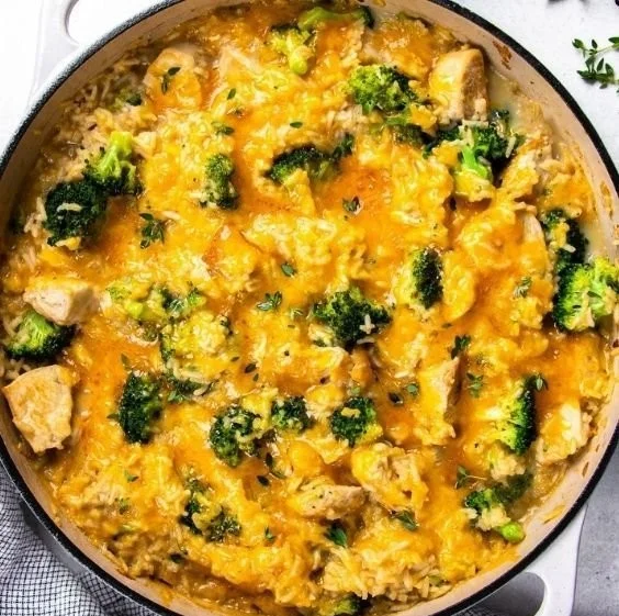 Cheesy Chicken and Rice Casserole