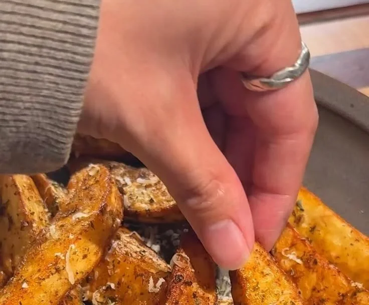 Healthy Air Fryer Potato Wedges