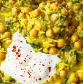 Turmeric rice with chickpeas, a healthy Mediterranean diet recipe