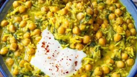 Turmeric rice with chickpeas, a healthy Mediterranean diet recipe